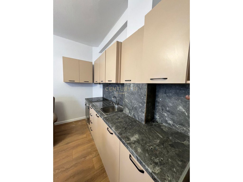 SHESIM APARTAMENT 1+1 NE RRUGEN DALIP TOPI, FRESK !!