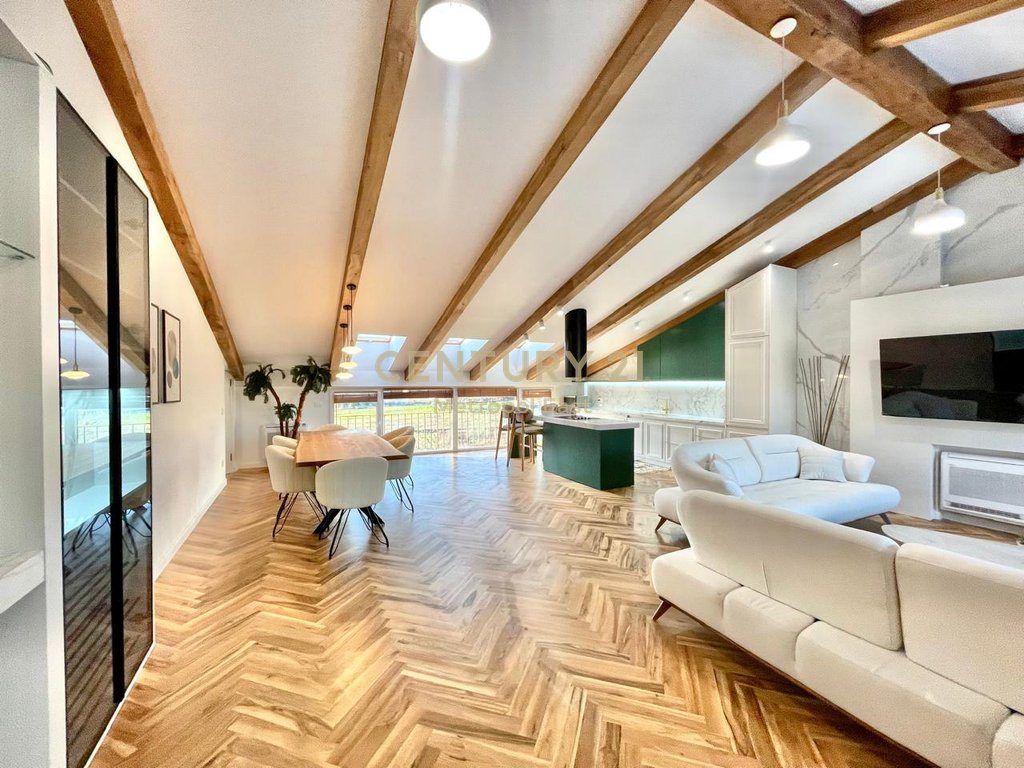 Penthouse 3+1+3 Për Qira në "Secret Garden" Residence