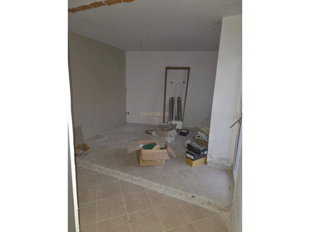 Shitet Apartament 1+1 – Fresk