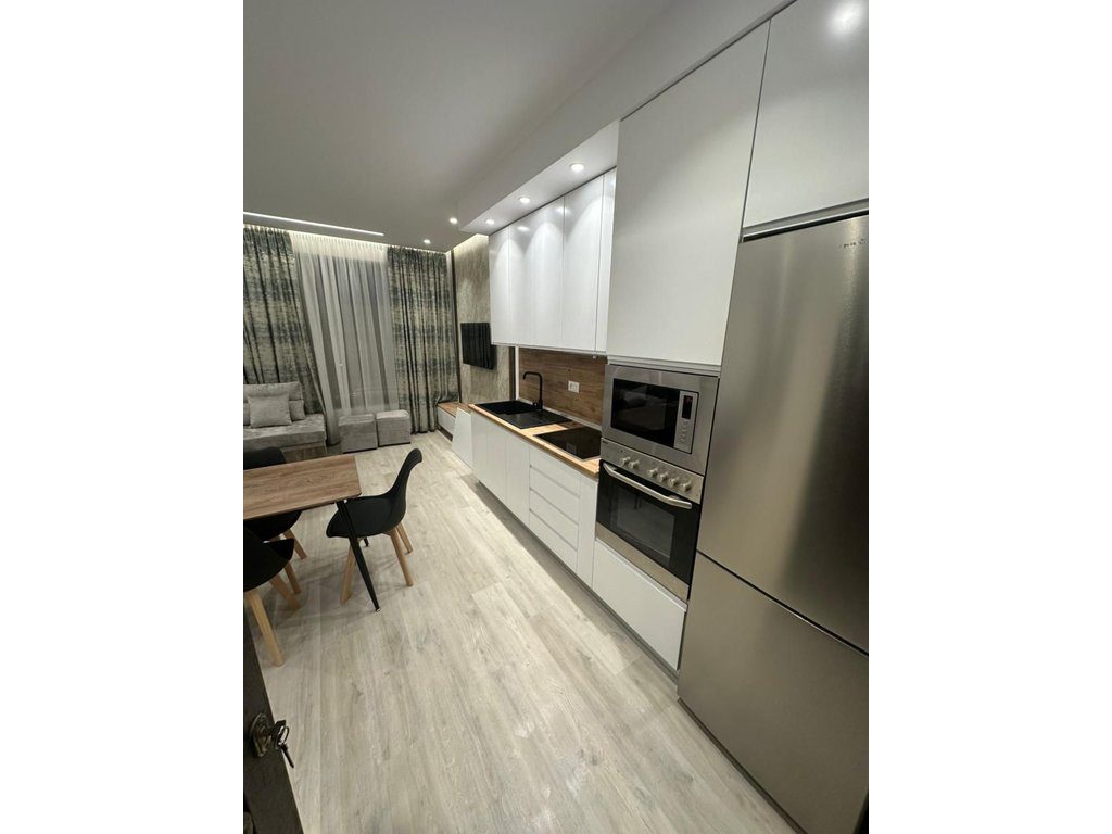 Apartament 1+1 Me Qira në Bulevardi Zogu i Parë, perball ringut mbrapa
Tirana bank Tiranë - 700€ | 55 m² - Century 21 Al...