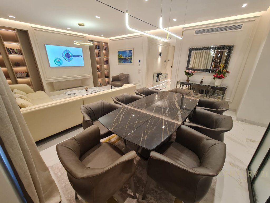 Apartament 4+1+3 Premium Modern për shitje në Komunën e Parisit!