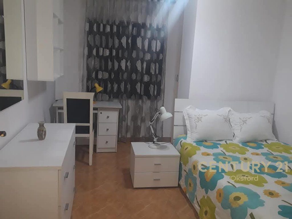 APARTAMENT 2+1 PER SHITJE NE BLLOK !