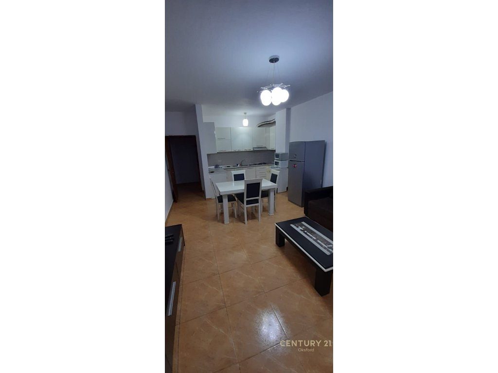 APARTAMENT 2+1 PER SHITJE NE BLLOK !