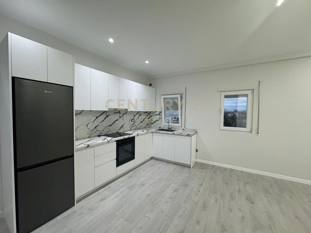 Apartament 1+1 me Verandë  – Kodra e Priftit
