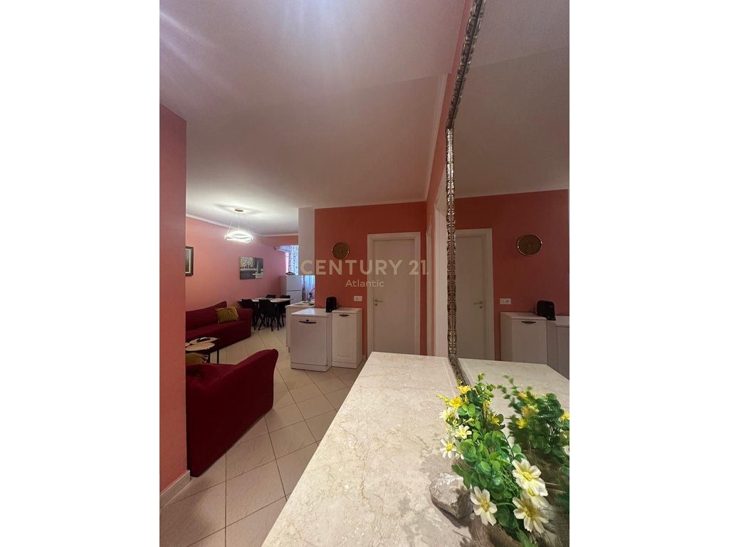 Apartament 2+1 me pamje deti për shitje  në Mali i Robit, Durrës