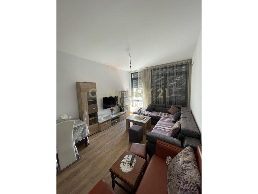 APARTAMENT I TIPOLOGJISE 2+1 ME QIRA, TEK ISH-DOGANA, TIRANE!