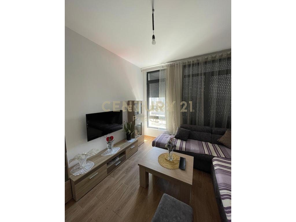 APARTAMENT I TIPOLOGJISE 2+1 ME QIRA, TEK ISH-DOGANA, TIRANE!