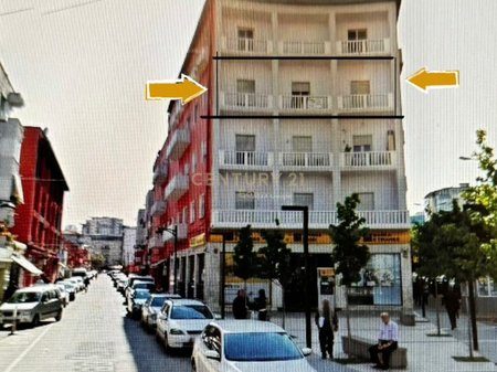 SHITET APARTAMENT 1+1 NE QENDER TE DURRESIT !