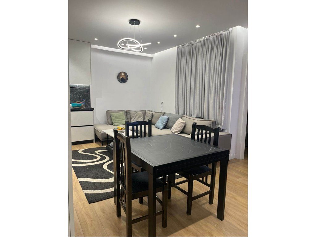 Apartament 2+1 Me Qira në Ish Fusha e Aviacionit, Tiranë
