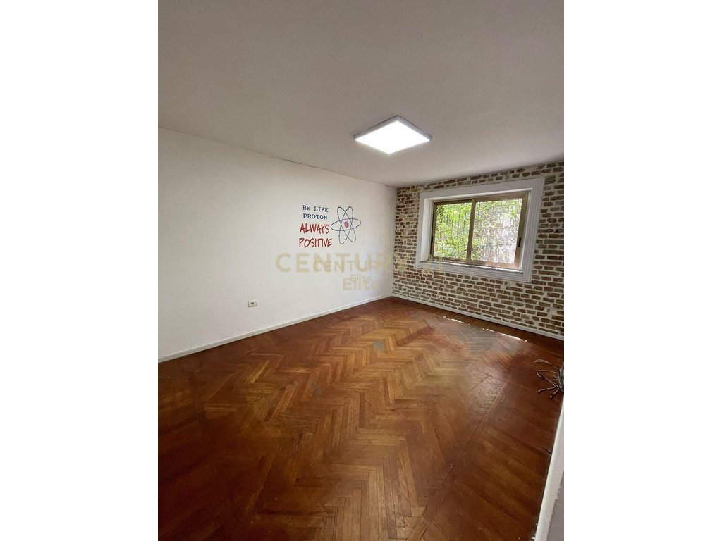 Apartament 3+1 për Qira në Myslym Shyr!