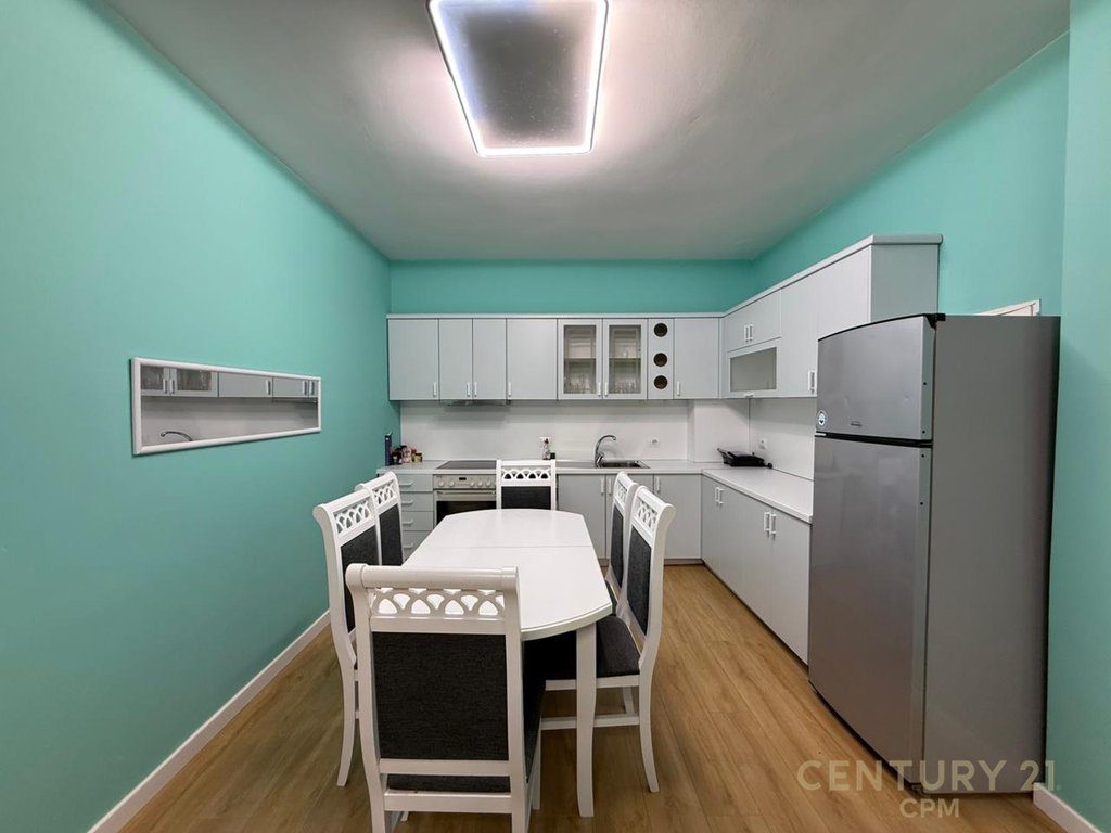 NE SARANDE SHESIM SUPER APARTAMENT 2+1+2+VERANDE 120M LARG DETIT