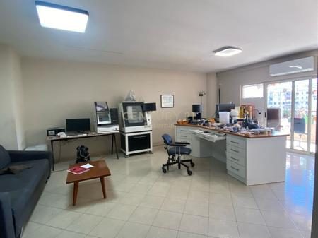 Shitet Apartament 1+1 tek kompleksi Viva te Rr. Kavajes
