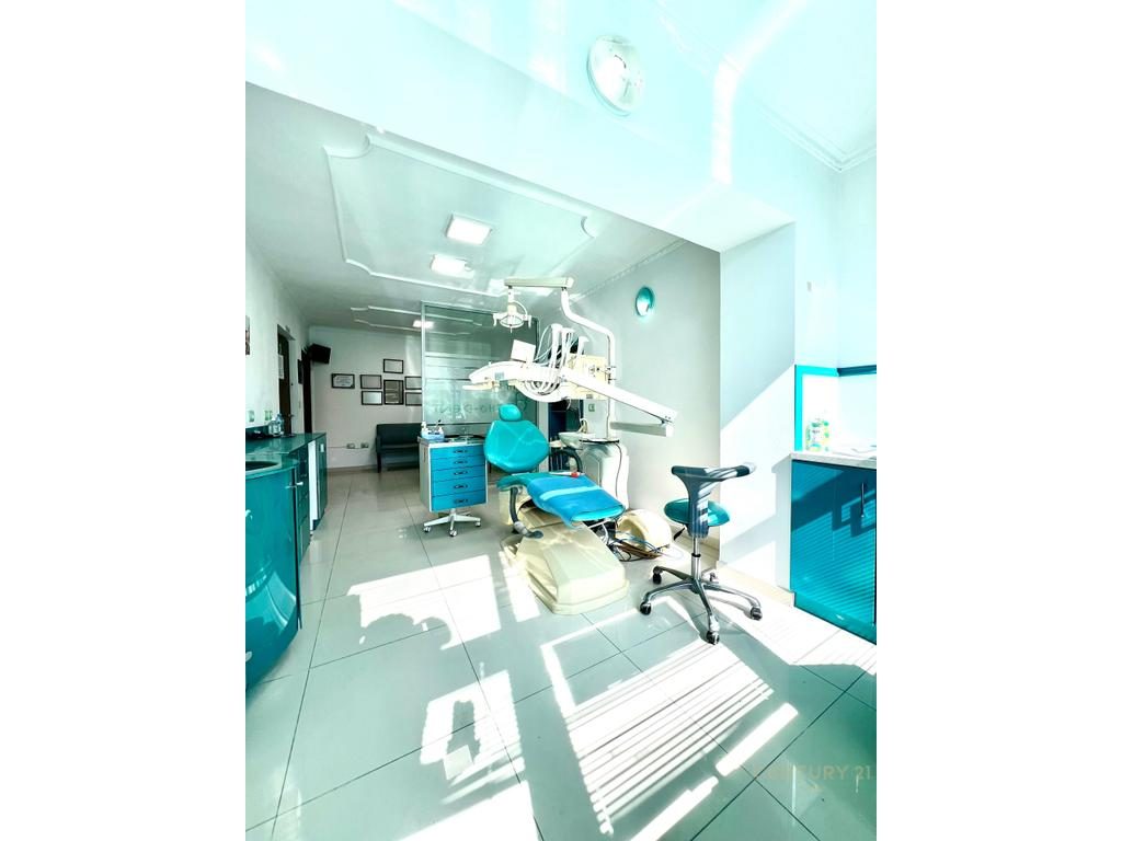 Fier, shitet njësi biznesi (klinikë)