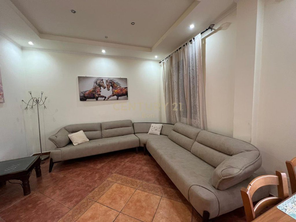 Apartament 2+1+2 Me Qira në Spitalle,Durrës !
