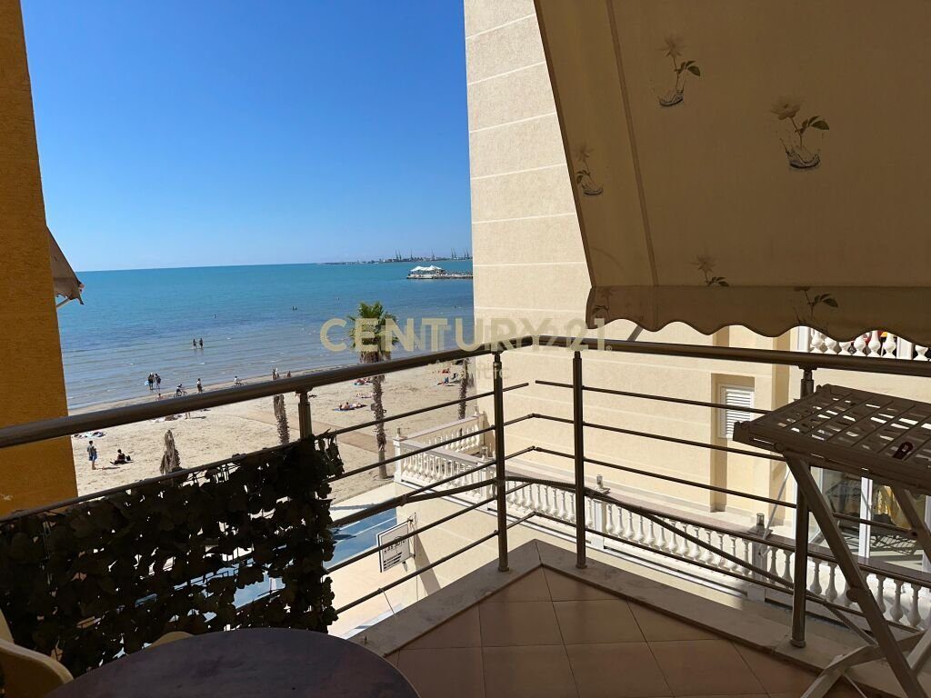 JEPET ME QIRA APARTAMENT 2+1 NE PLAZH VIJE E PARE ME DETIN !