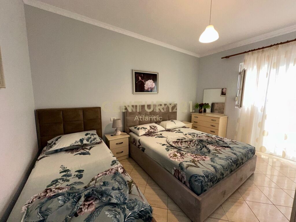 JEPET ME QIRA APARTAMENT 2+1 NE PLAZH VIJE E PARE ME DETIN !