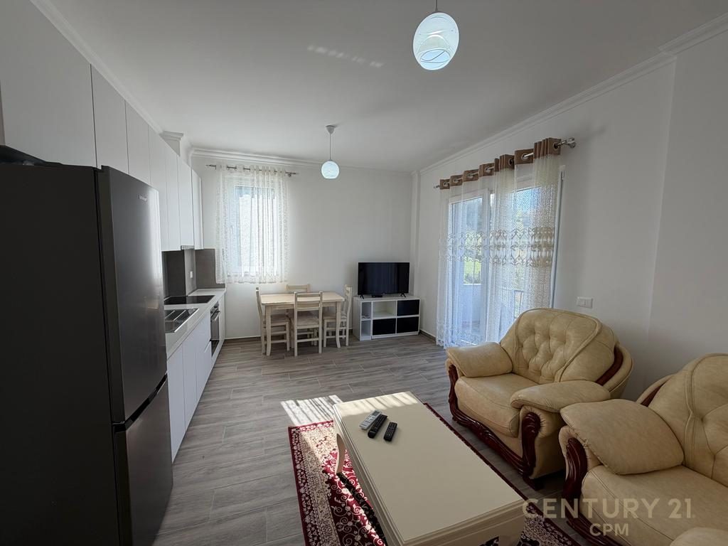 Apartament 2+1 per qira!