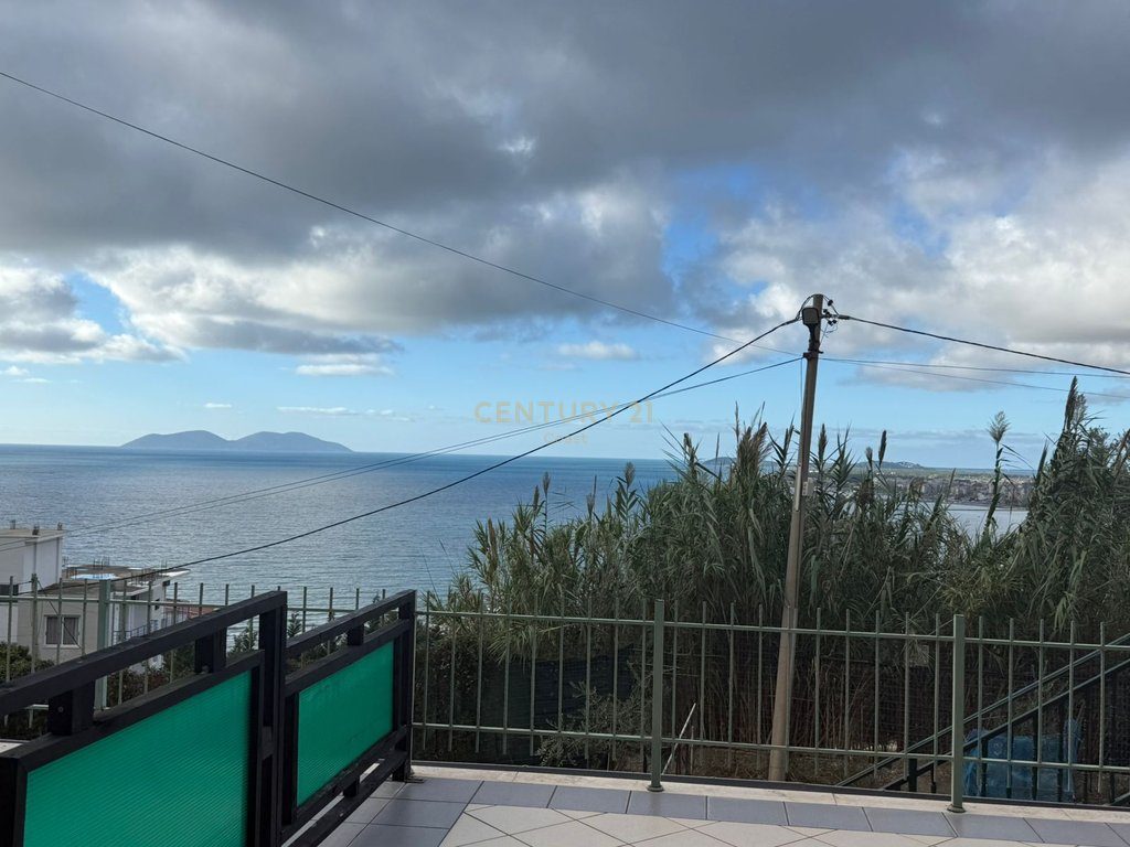 SHITET APARTAMENT 2+1+2 ME DY VERANDA DHE PAMJE PANORAMIKE NGA DETI – “UJI I FTOHTË”, VLORË!!!