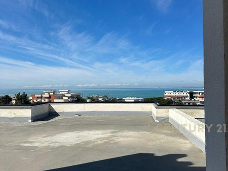 APARTAMENT PER SHITJE NE GOLEM