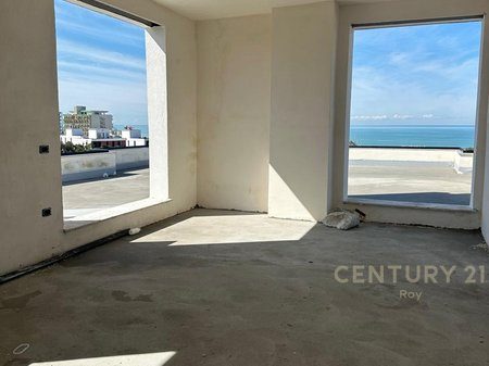 APARTAMENT PER SHITJE NE GOLEM