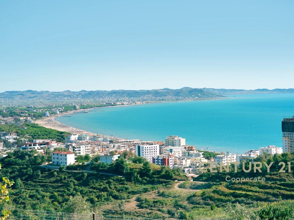 SHESIM PENTHOUSE NË GOLEM