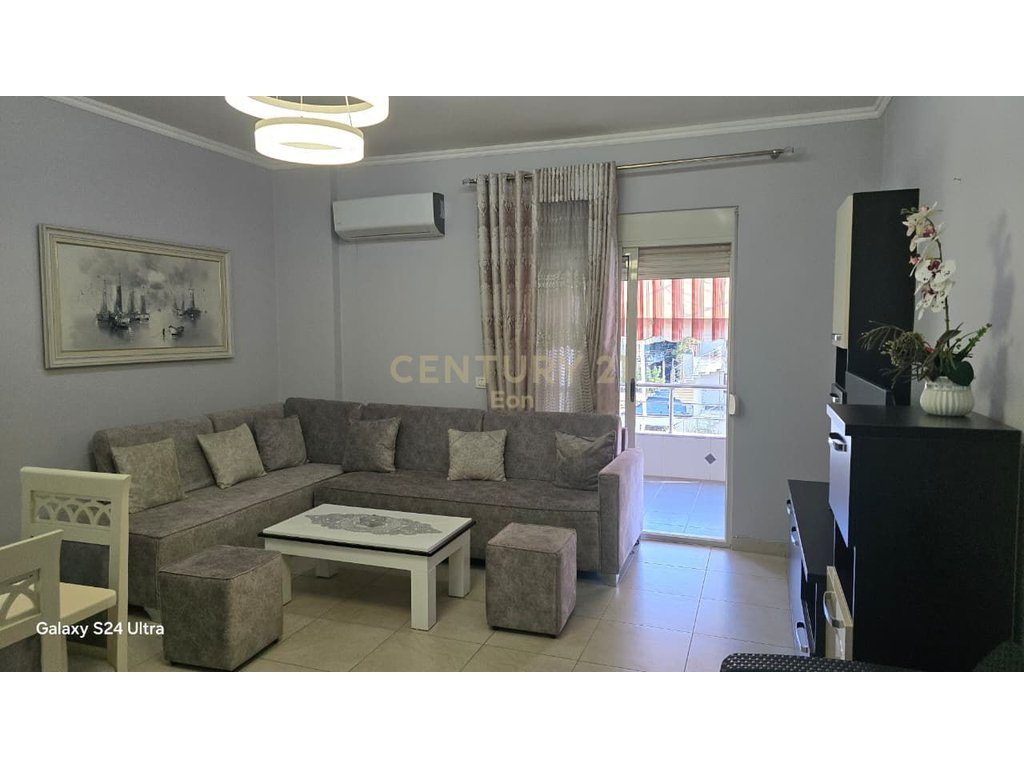 Apartament 2+1 me Qira pranë Plazhit dhe Hotelit Antalya !