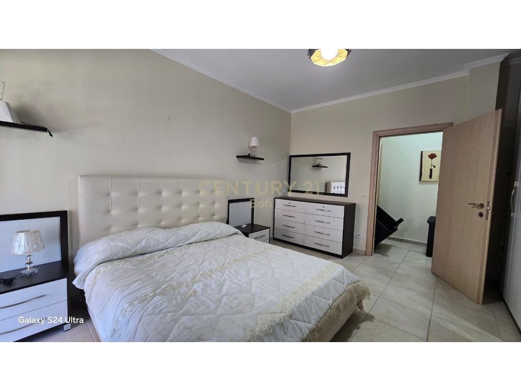 Apartament 2+1 me Qira pranë Plazhit dhe Hotelit Antalya !