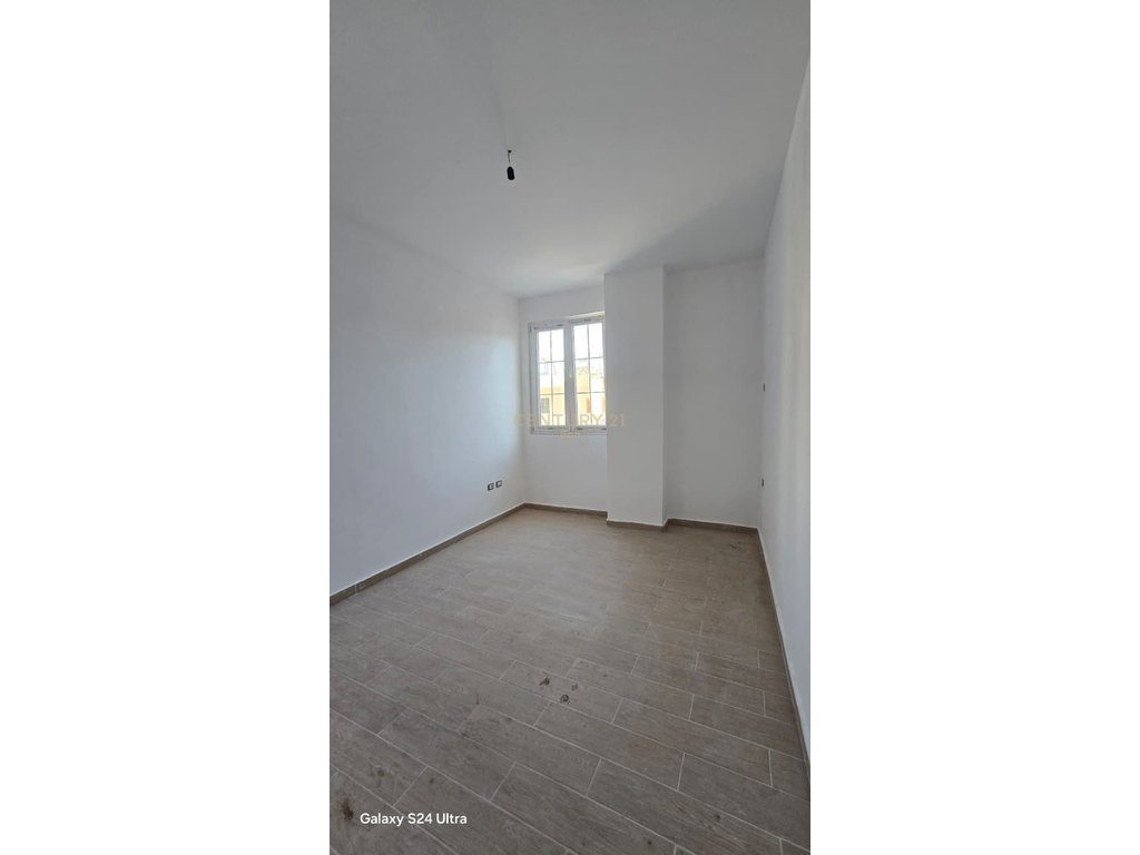 Shitet Apartament 1+1 në Spitalle, Durrës !