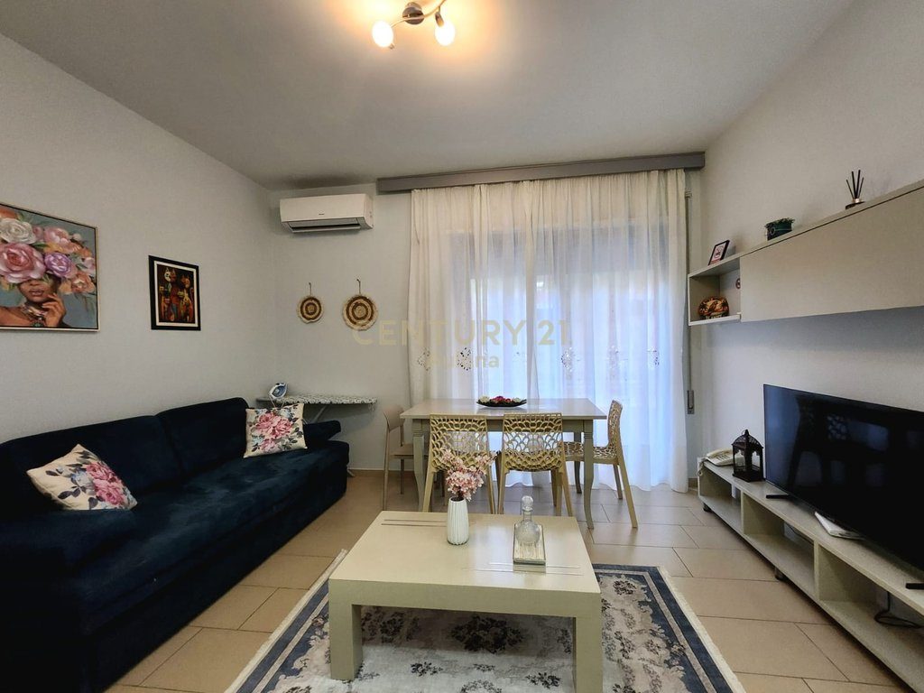 DIAMOND HILL RESORT , APARTAMENT PER QERA