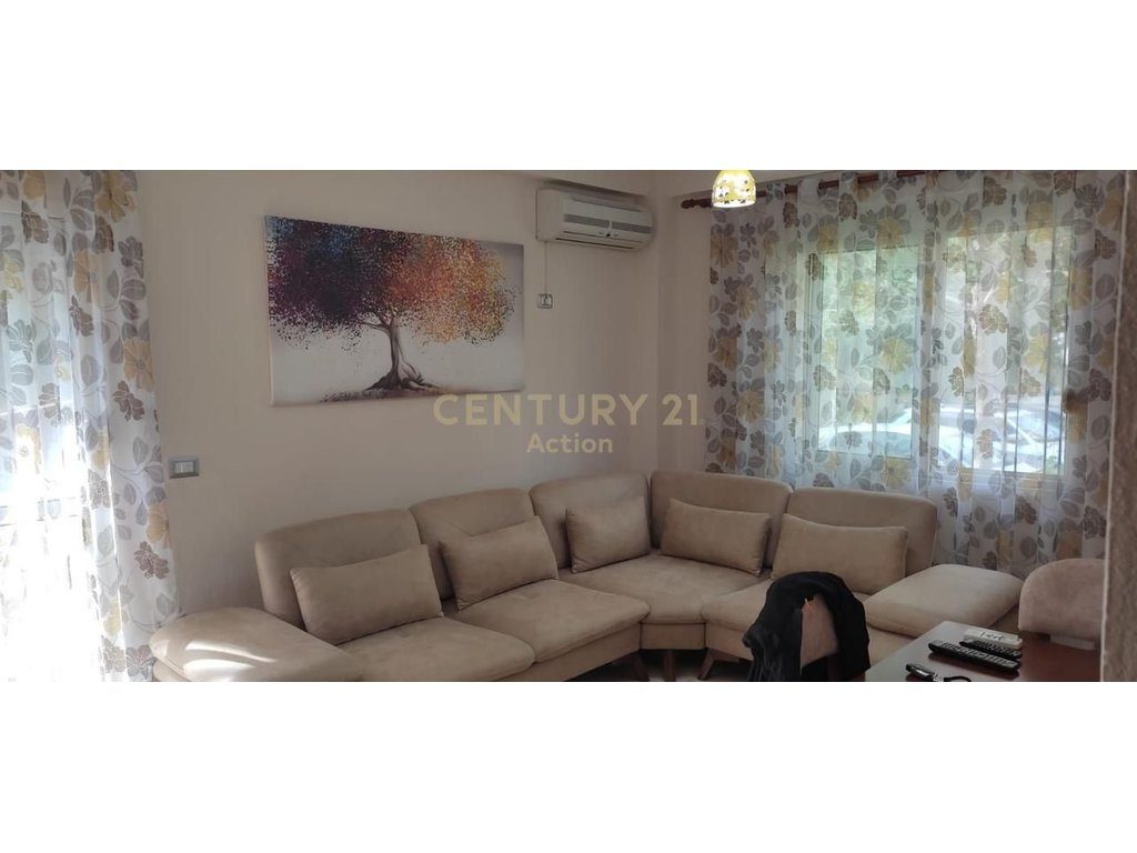 Jepet me qera Apartament 1+1 ,prane "Hotel Fafa ",Mali i Robit!