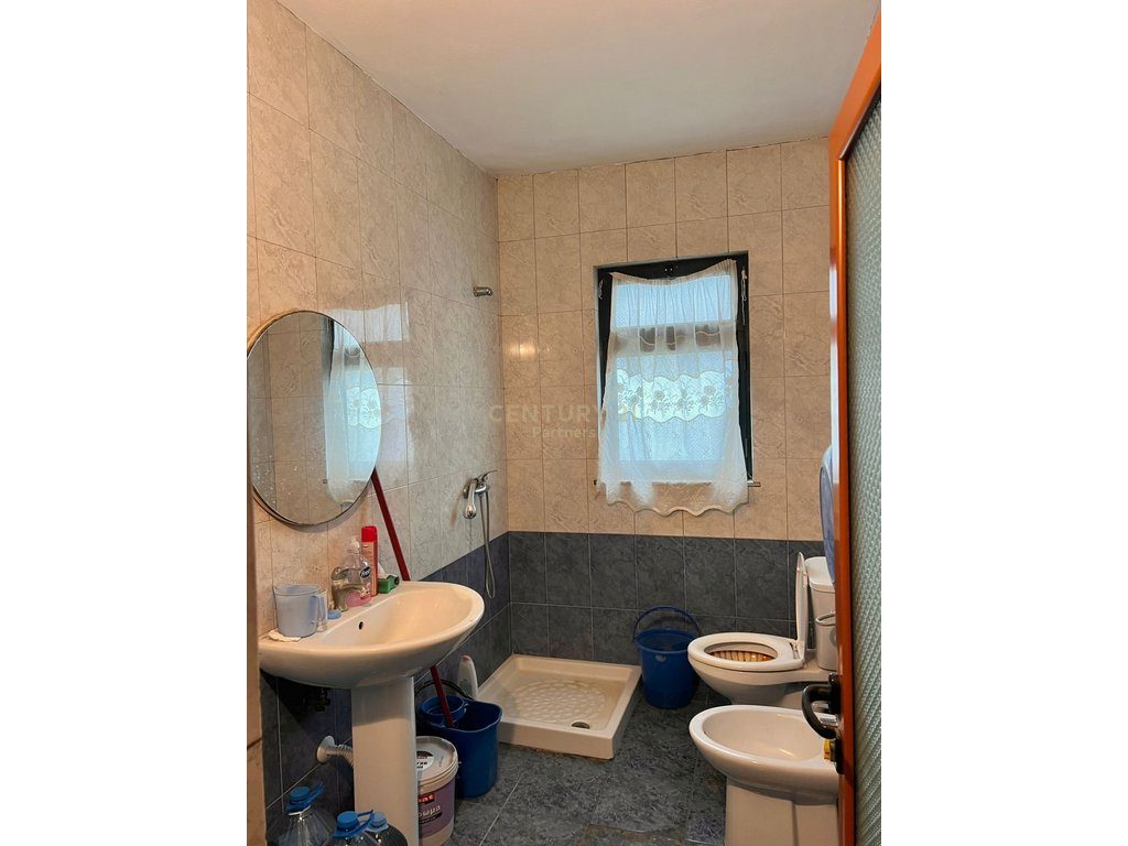 SHITET APARTAMENT 1+1 NE GOLEM -VETEM 200M LARG DETIT