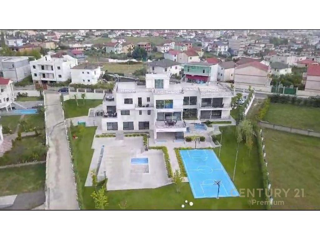 Shitet Vilë luksoze 3-katëshe, Liqeni i Paskuqanit!!