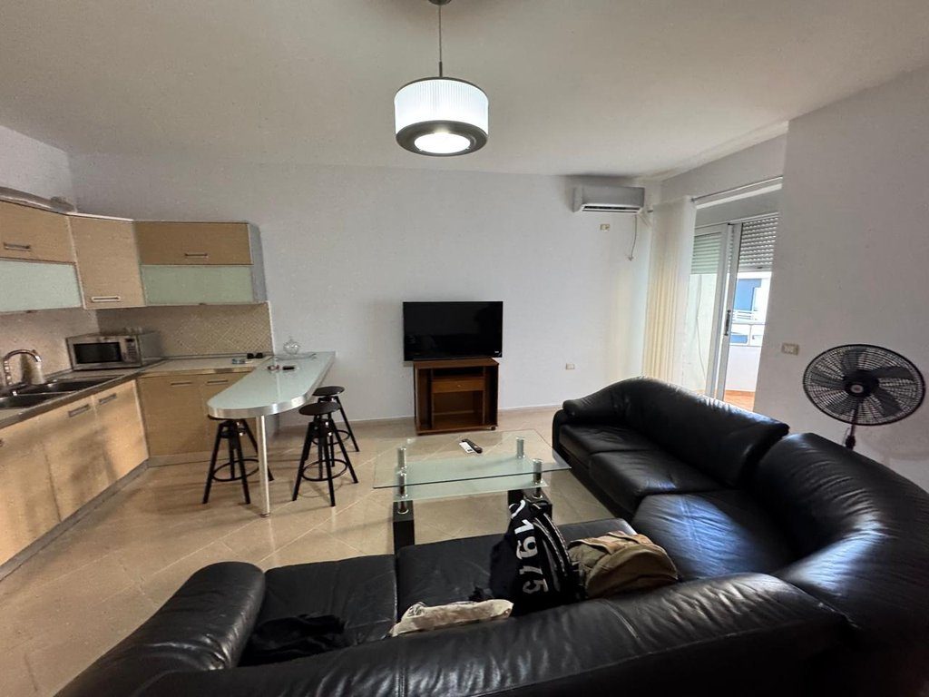 SHITET APARTAMENT 1+1,NE LUNGOMARE, ME PAMJE NE DET!