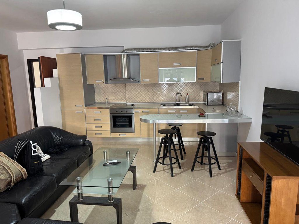 SHITET APARTAMENT 1+1,NE LUNGOMARE, ME PAMJE NE DET!