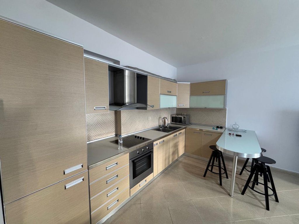 SHITET APARTAMENT 1+1,NE LUNGOMARE, ME PAMJE NE DET!