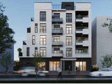 OKAZIONN !!!
Shitet Ambjent Komercial Ne Rrugen Viena- Golem, 195000€ | 114.4 m²