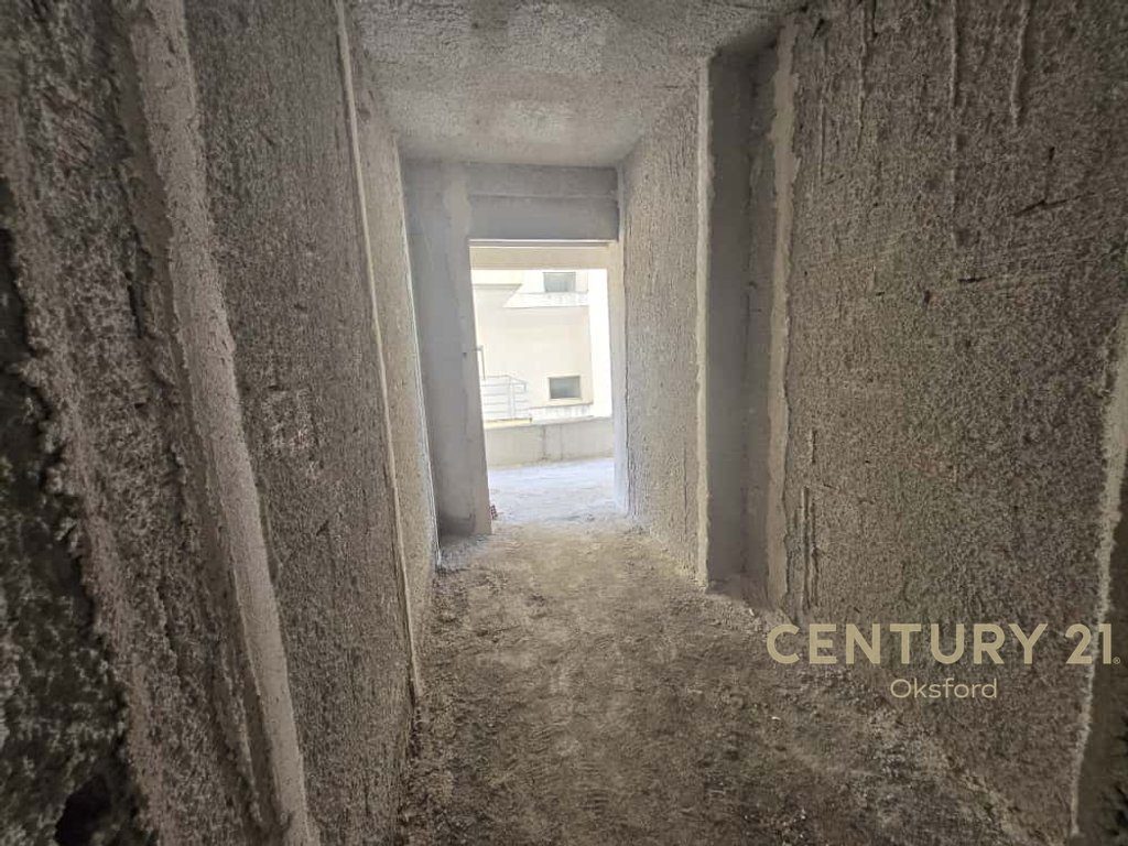APARTAMENT 1+1 PER SHITJE NE SARANDË