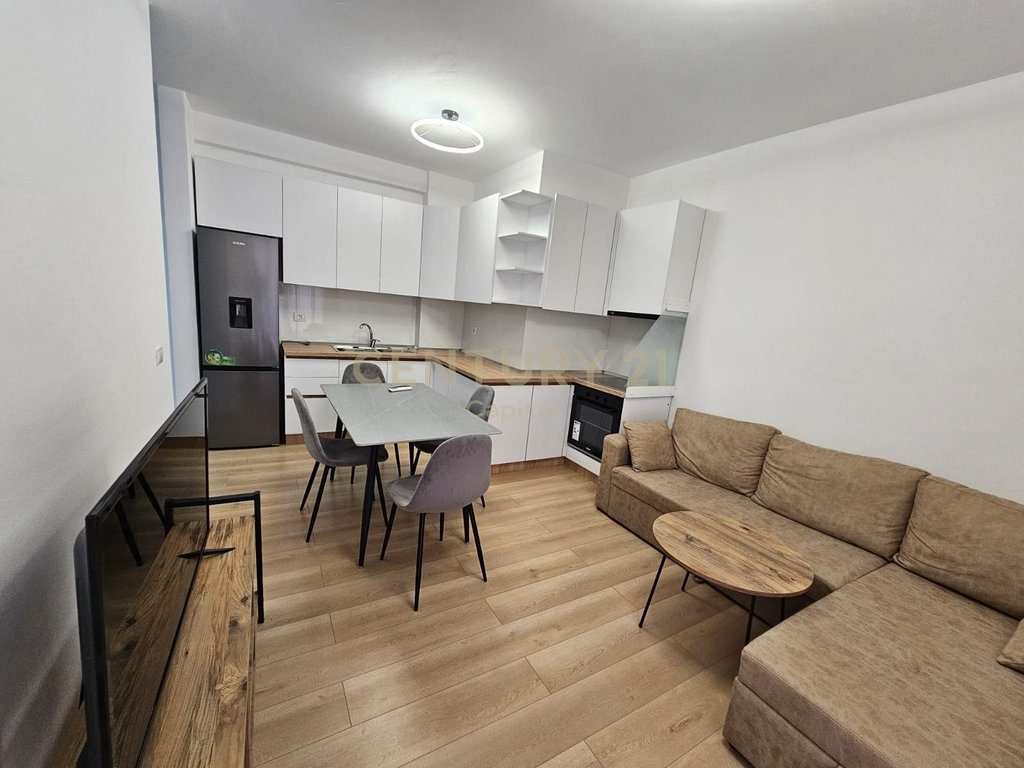 Apartament 2+1 për Qera tek Ish Fusha e Aviacionit, Tiranë