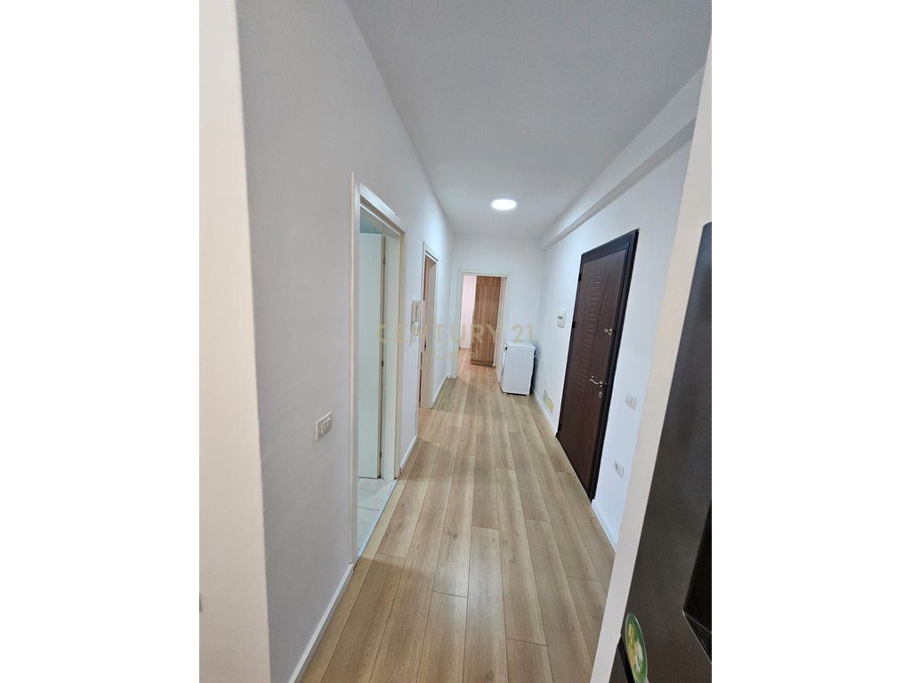 Apartament 2+1 për Qera tek Ish Fusha e Aviacionit, Tiranë