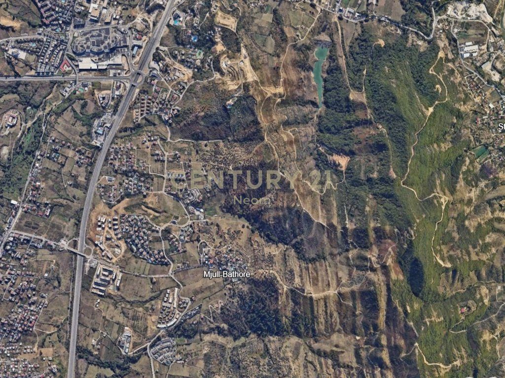 SHITET TOKË NË MJULL-BATHORE – 4,000 M²