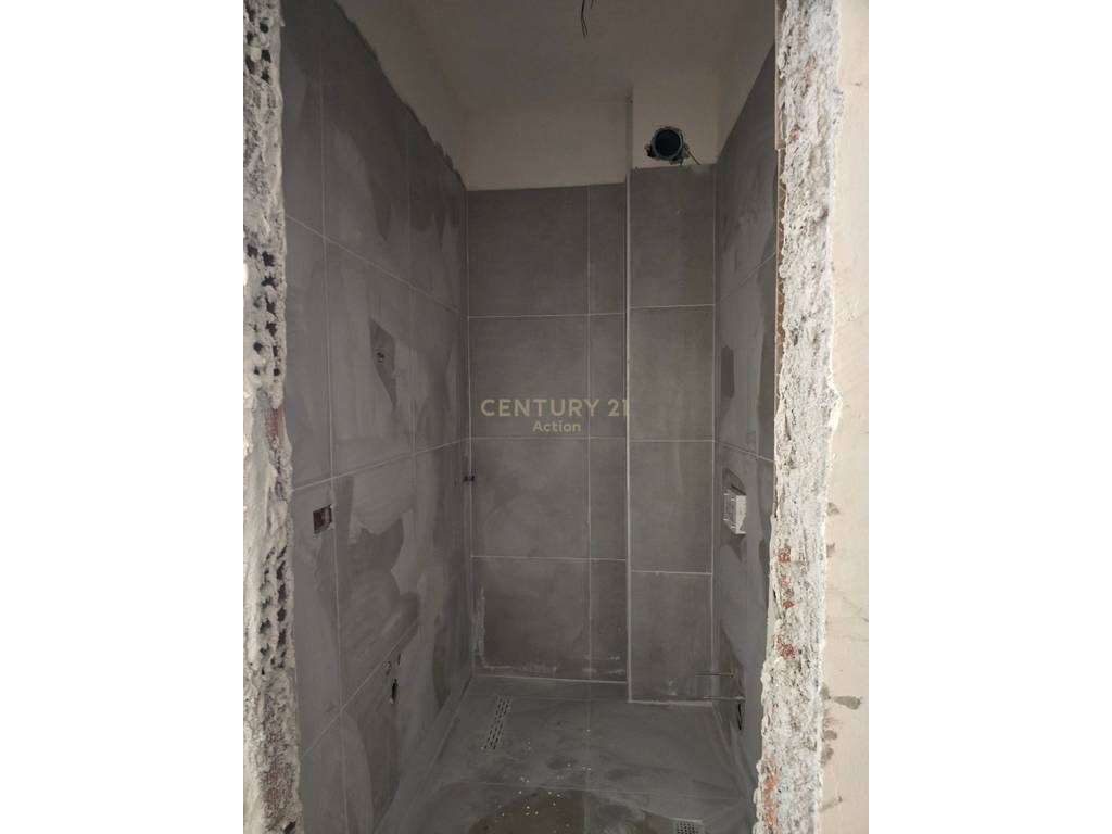 Apartament 2+1 Për Shitje në Babrru, Tiranë 
"Bridge Side Residence"