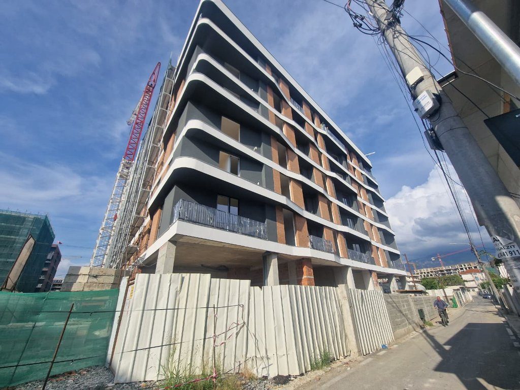 Paskuqan! Albulena Rezidence – Shitet Apartament  1+1!