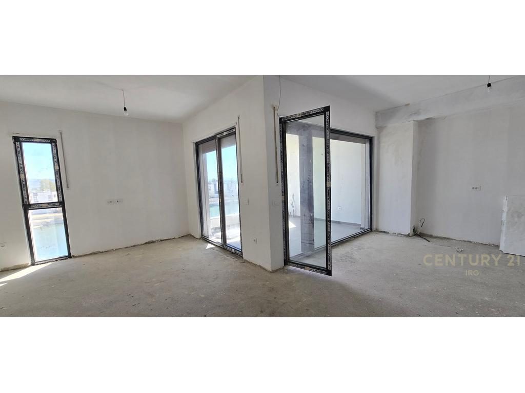 APARTAMENT 2+1+2 ME PAMJE NGA MARINA TE TURQUOISE MARINA!