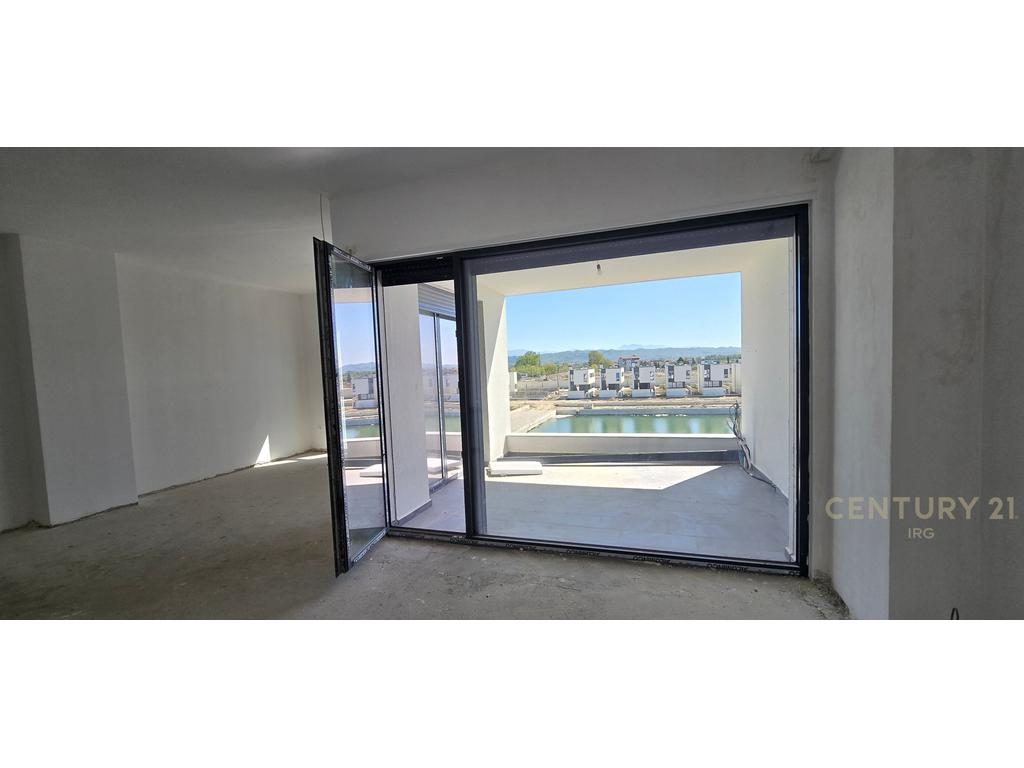 APARTAMENT 2+1+2 ME PAMJE NGA MARINA TE TURQUOISE MARINA!