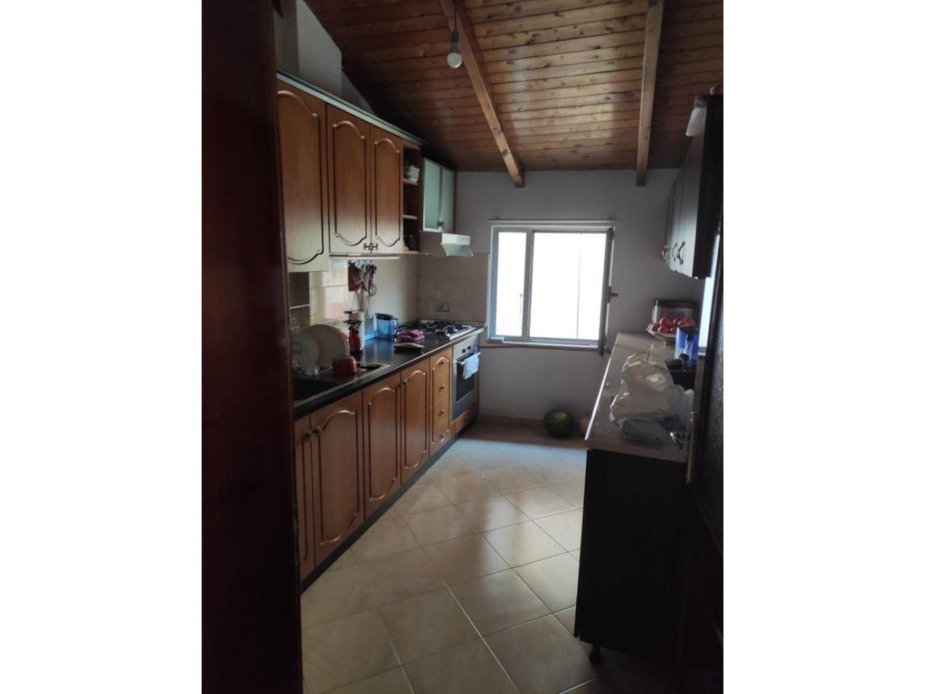 Ndertese në Shitje në Rrugen Arkitekt Kasemi, Tiranë