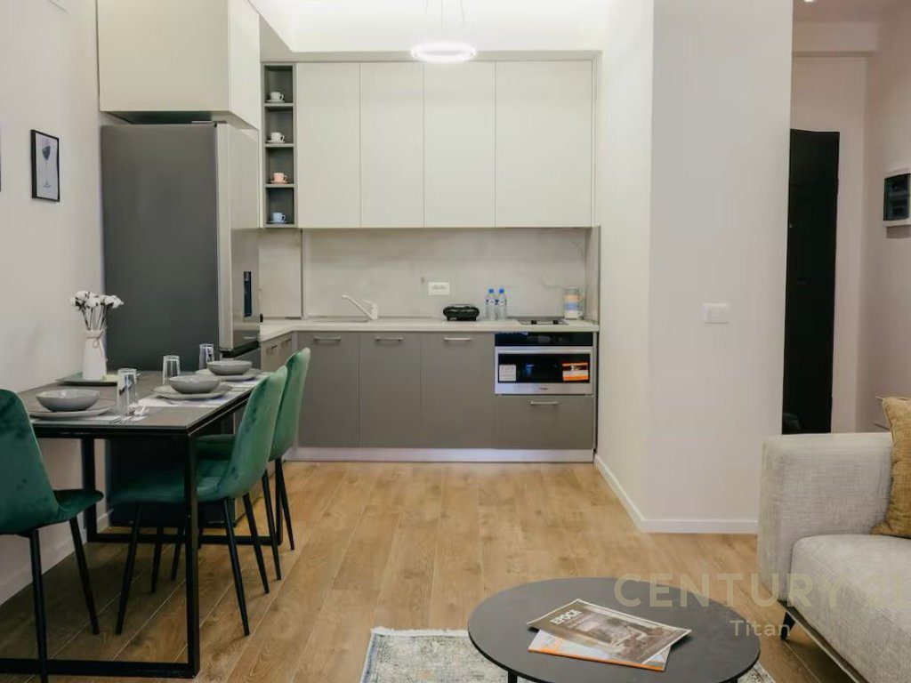 JEPET ME QIRA APARTAMENT 2+1+2 TEK RRUGA E KOSOVAREVE!