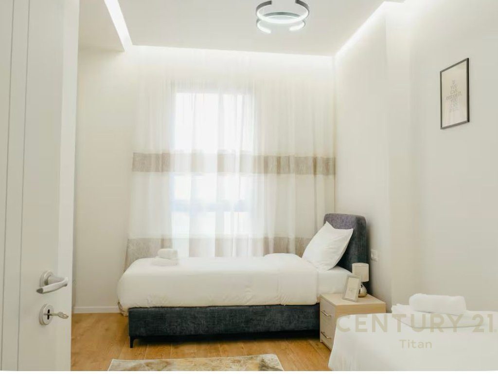 JEPET ME QIRA APARTAMENT 2+1+2 TEK RRUGA E KOSOVAREVE!