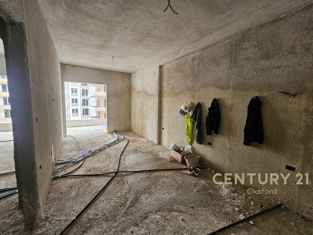 SHITET APARTAMENT 2+1 PLUS LAVANDERI TEK FUSHA E AVIACIONIT!