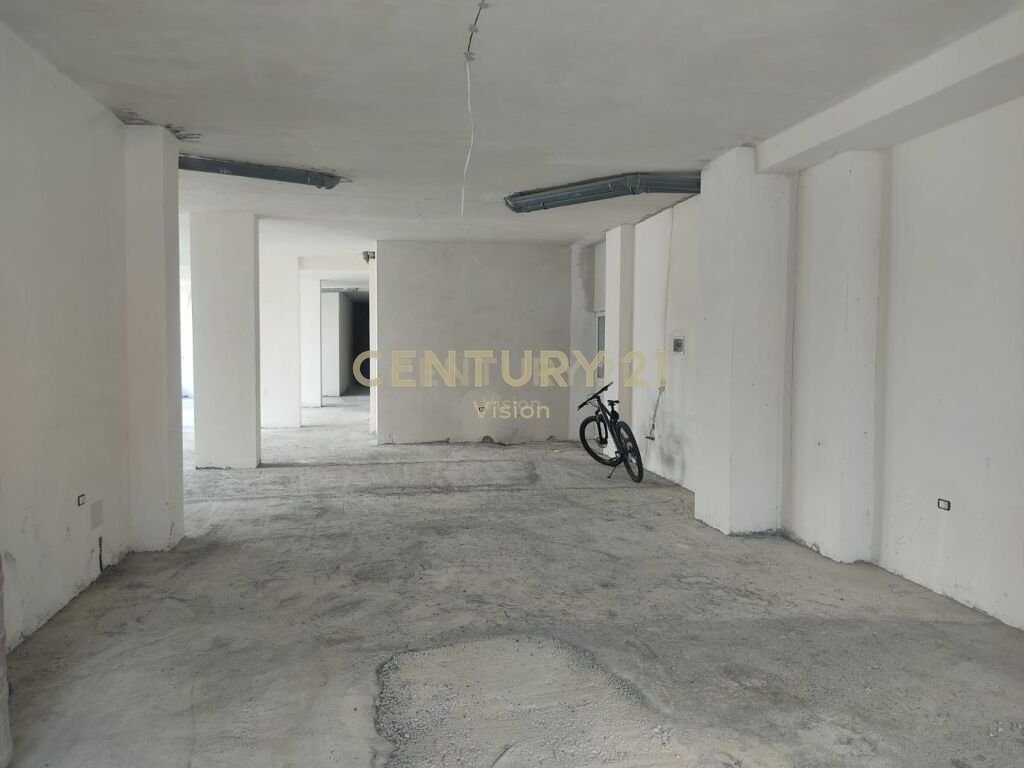 Ambient biznesi për shitje afër Rruges se Gjanë, Shkodër | 115 m²