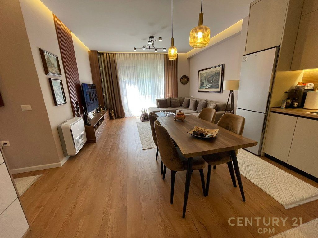 Apartament 2+1+2 Per Shitje!
